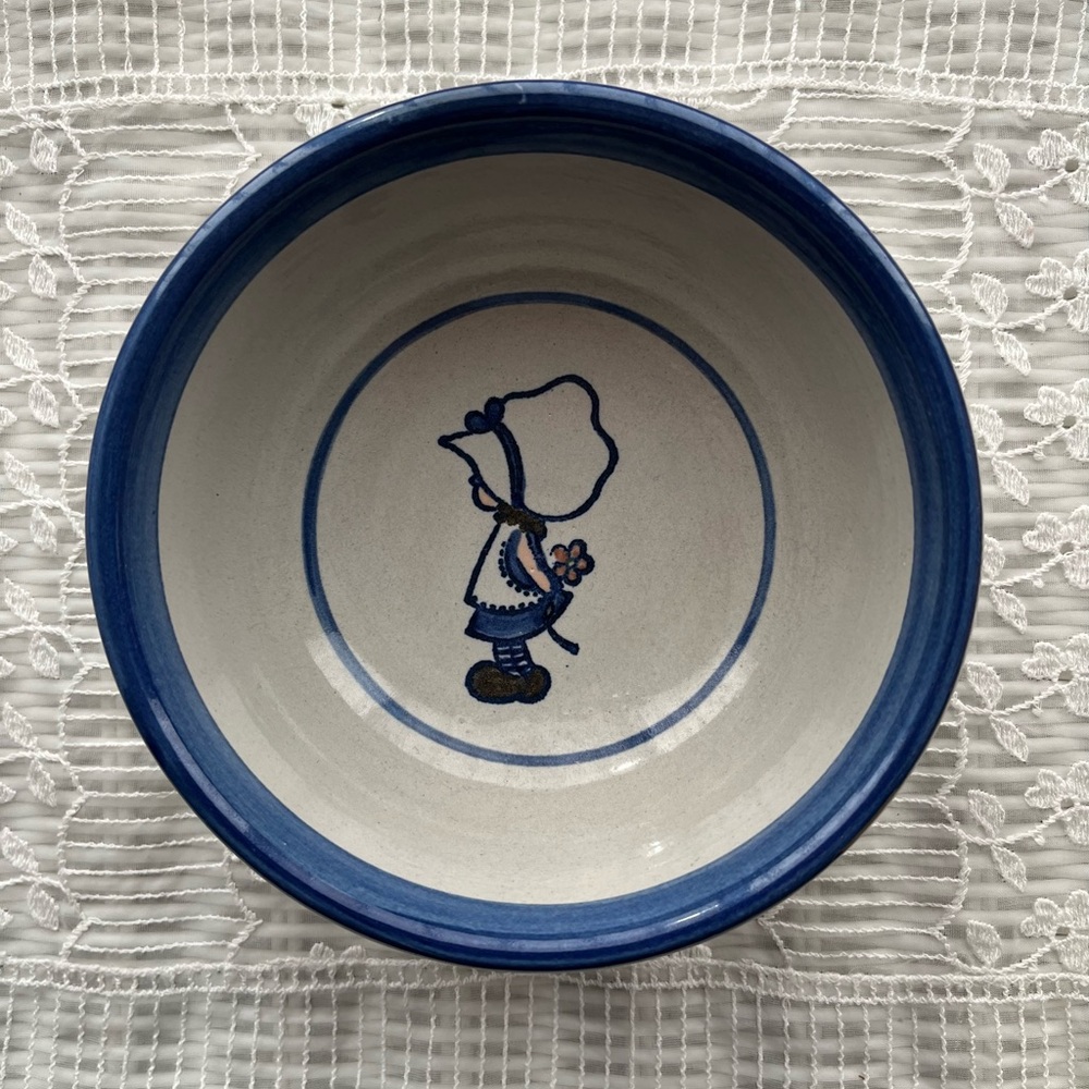 Vintage Louisville Stoneware ~ Holly Hobbie ~ Child’s Pottery Bowl